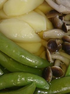 春の煮物・新じゃが×さやえんどう-レシピのメイン写真
