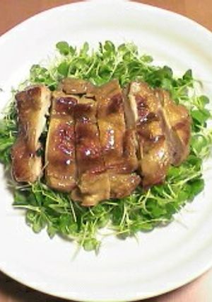 一番簡単な材料と手順♪鶏もも肉の照り焼き-レシピのメイン写真