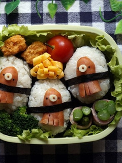 タコさんウインナーでおにぎり弁当-レシピのメイン写真