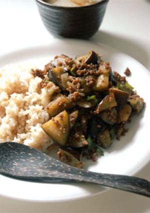 お野菜たっぷりピリ辛そぼろ丼-レシピのメイン写真