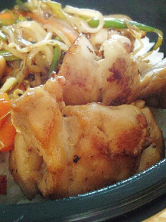 鶏ももと彩り野菜のてりやき丼-レシピのメイン写真