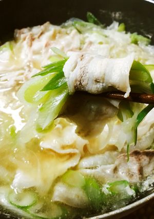 ネギ大量消費♩豚バラ＆ネギだけで絶品鍋-レシピのメイン写真