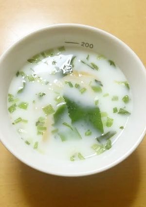 超簡単！インスタント味噌汁のスープ-レシピのメイン写真