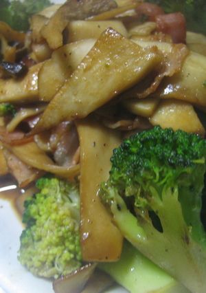 ブロッコリーとキノコのバター醤油炒め-レシピのメイン写真
