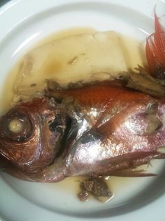 生のお頭つき◆金目鯛と豆腐の煮付け-レシピのメイン写真