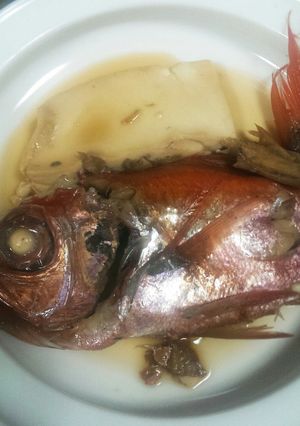 生のお頭つき◆金目鯛と豆腐の煮付け-レシピのメイン写真