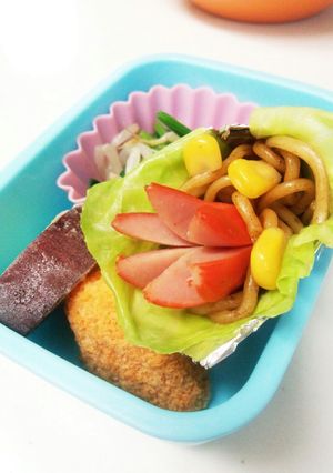 卒園卒業おめでとう♡お弁当に焼そばの花束-レシピのメイン写真