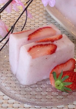 春のいちご淡雪かん＊ひなまつりに-レシピのメイン写真