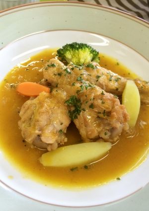 鶏肉の人参ジュース煮込み、いちご風味-レシピのメイン写真