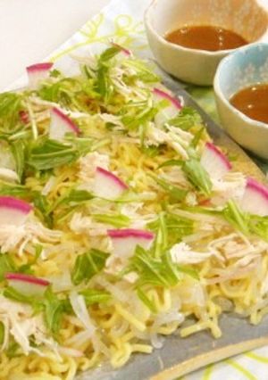 糸コンdeかさ増し☆サラダ風ごまだれ冷麺-レシピのメイン写真