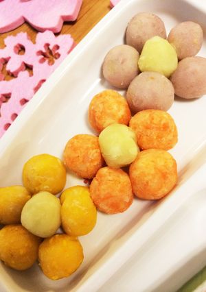 離乳食で簡単ひな祭り☆お花のお団子-レシピのメイン写真
