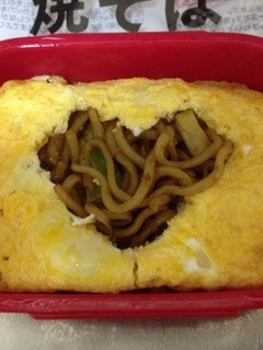 オムソバでかわいくお弁当-レシピのメイン写真