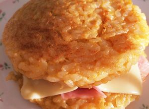 朝ごはんに 簡単！たまごライスバーガー-レシピのメイン写真