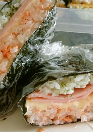 ✿春ピクニック✿三色おにぎらず-レシピのメイン写真