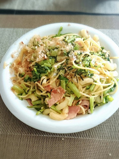 お一人ランチにバタポンパスタ-レシピのメイン写真
