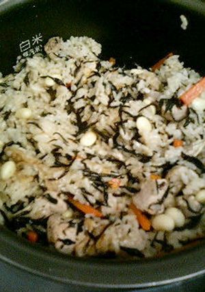 Simple is best！ひじきご飯-レシピのメイン写真