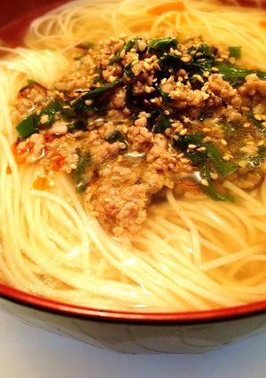 コンソメで♡ニラ味噌のっけ温そうめん♡-レシピのメイン写真