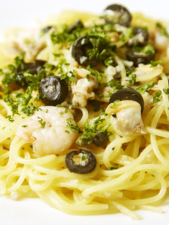 魚介のプッタネスカビアンコ生スパゲティ-レシピのメイン写真
