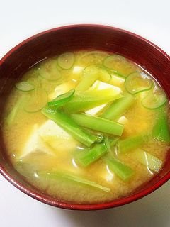 ブロッコリーの茎(茹で汁)のお味噌汁-レシピのメイン写真