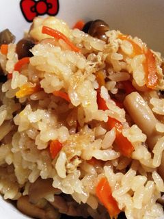 鶏肉ときのこの炊き込みご飯-レシピのメイン写真