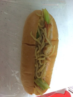1袋で2種類の焼そばパン-レシピのメイン写真