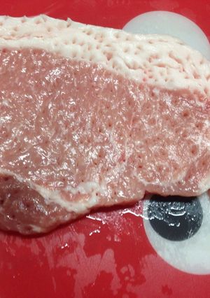 ストレス解消にも！？肉の筋切り-レシピのメイン写真