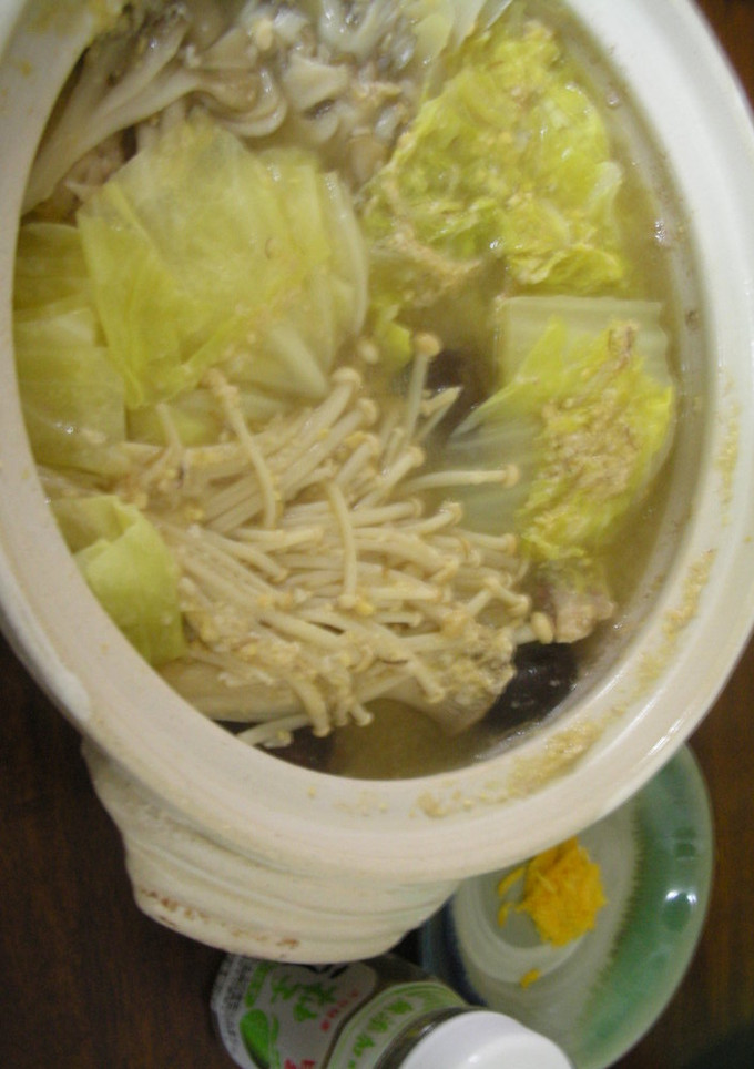 鶏ときのこのみそ仕立て鍋-レシピのメイン写真