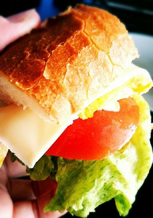超簡単フランスパンで野菜サンド朝昼おやつ-レシピのメイン写真