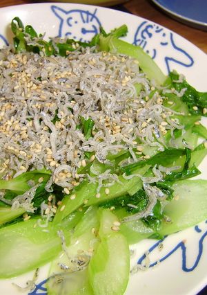 葉っぱまでおいしい♡セロリのゴマ油炒め-レシピのメイン写真