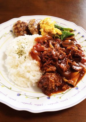 簡単・時短！トマトたっぷりハヤシライス-レシピのメイン写真
