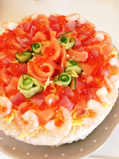 雛祭りやパーティーにちらし寿司ケーキ-レシピのメイン写真