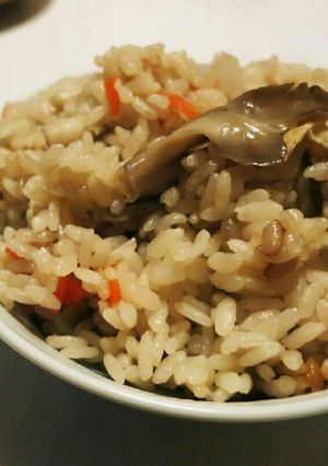 めんつゆで簡単☆舞茸の炊き込みご飯♪-レシピのメイン写真