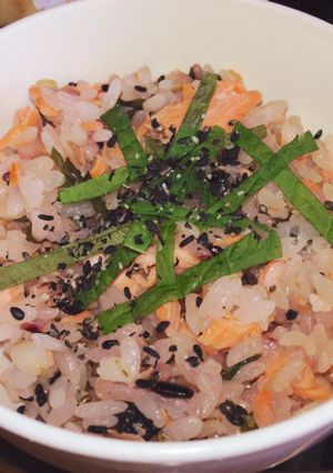紫蘇香るうまうま！鮭わかめご飯☆-レシピのメイン写真