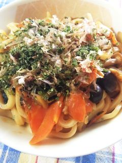 野菜炒めの残りで焼きうどん-レシピのメイン写真