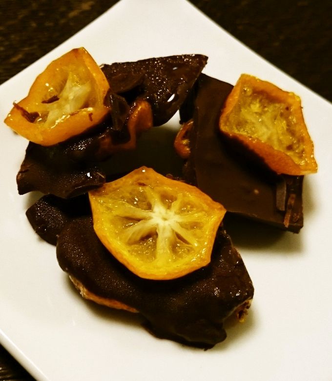 セミドライ金柑の割りチョコ❤ by 莉彩パパ 【クックパッド】 簡単
