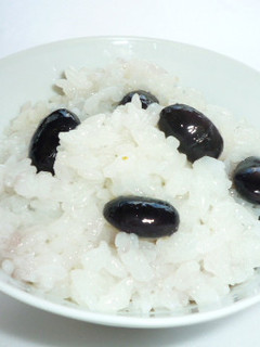 炊飯器で簡単黒豆ごはん(白むし)-レシピのメイン写真