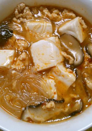 豆腐と 春雨 鶏挽き肉の ピリ辛スープ！-レシピのメイン写真