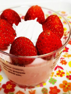 春スイーツ☆いちごのレアチーズ風プリン-レシピのメイン写真