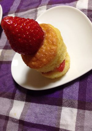 ○デコケーキ第2弾!イチゴケーキ-レシピのメイン写真