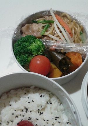 オイスター味焼きそばの愛妻弁当-レシピのメイン写真