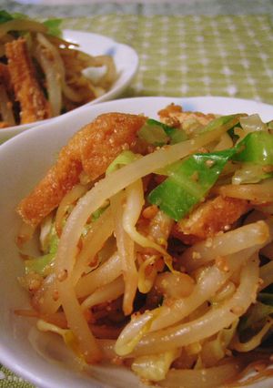 ごまと味ぽんで♪もやしとキャベツ♪-レシピのメイン写真