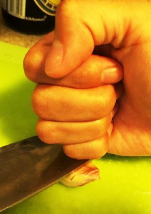 アメリカ流？にんにくの皮のむきかた-レシピのメイン写真