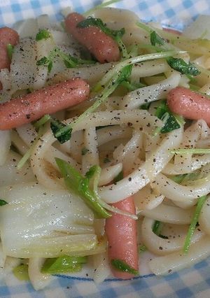 主婦のランチに白い焼きうどん-レシピのメイン写真