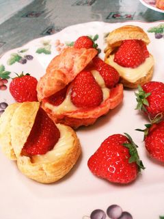 レンジで簡単♡苺シュークリーム-レシピのメイン写真