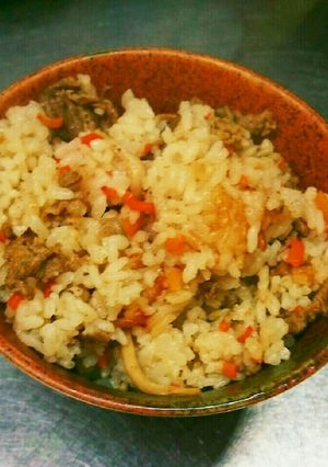 ばーちゃん昔ながら茸と牛肉炊き込みご飯-レシピのメイン写真