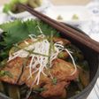 フォアグラと茎野菜の和風どんぶり