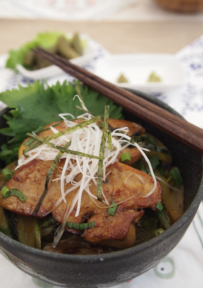フォアグラと茎野菜の和風どんぶり-レシピのメイン写真
