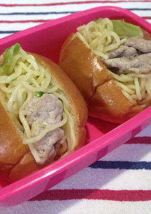 焼きそばパン弁当-レシピのメイン写真