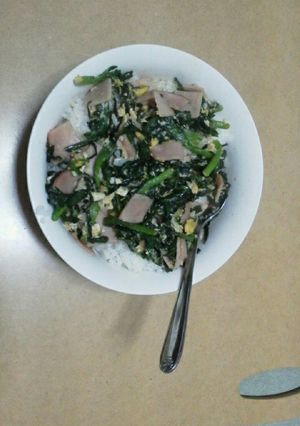 一人暮らし男子大学生のニラ玉丼-レシピのメイン写真