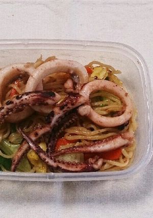 イカの生姜焼きのっけ焼きそば弁当-レシピのメイン写真